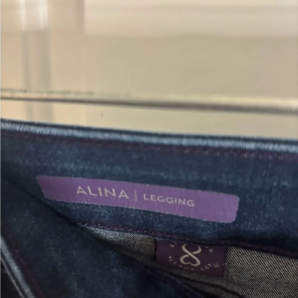 NYDJ Dark Indigo Skinny Jeans ALINA SIZE 10 EUC - Picture 2 of 4